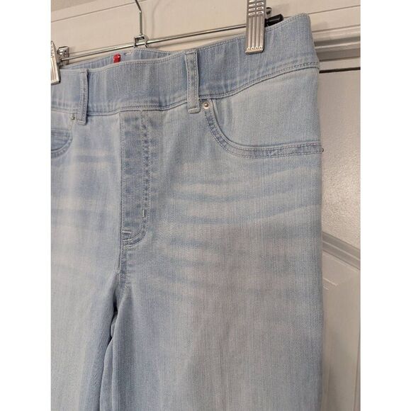 Spanx Pull On Flare Jeans Women's medium kihht‎ wash denim elastic smooth waist - Picture 2 of 6